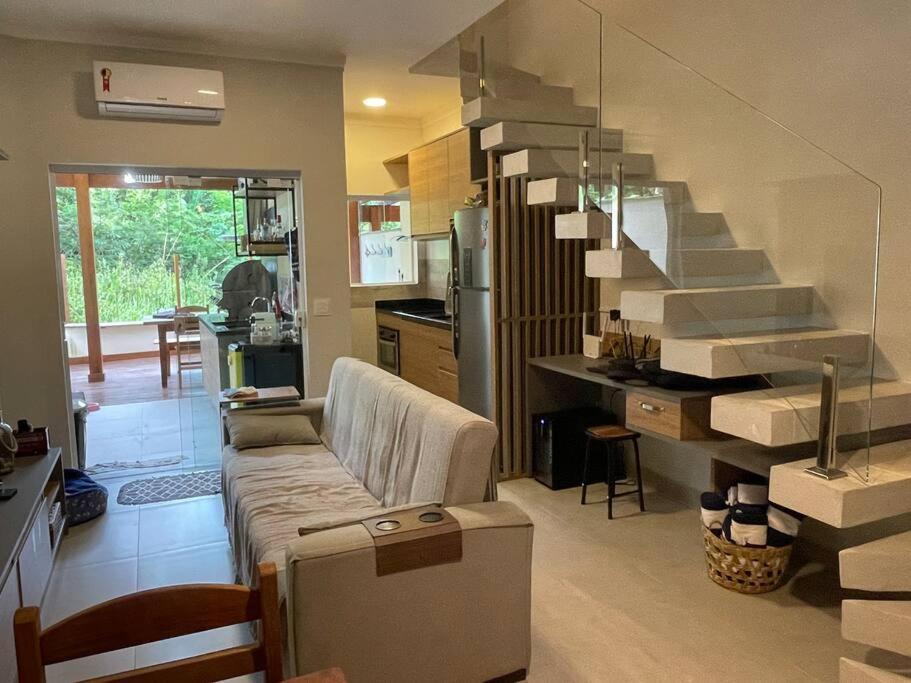 Linda Casa Em Uma Linda - Santiago/ Maresias * Sao Sebastiao (Sao Paulo)